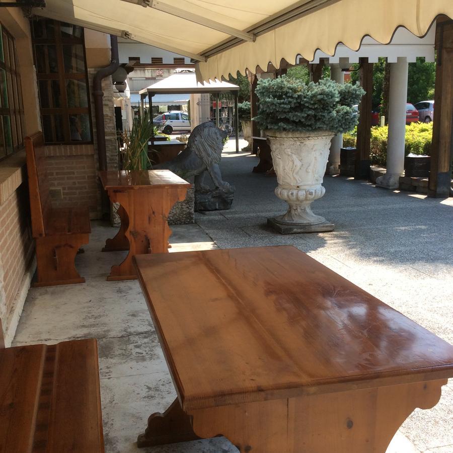 Villa del Conte Hotel Pizzeria Ristorante "Al Leone" מראה חיצוני תמונה