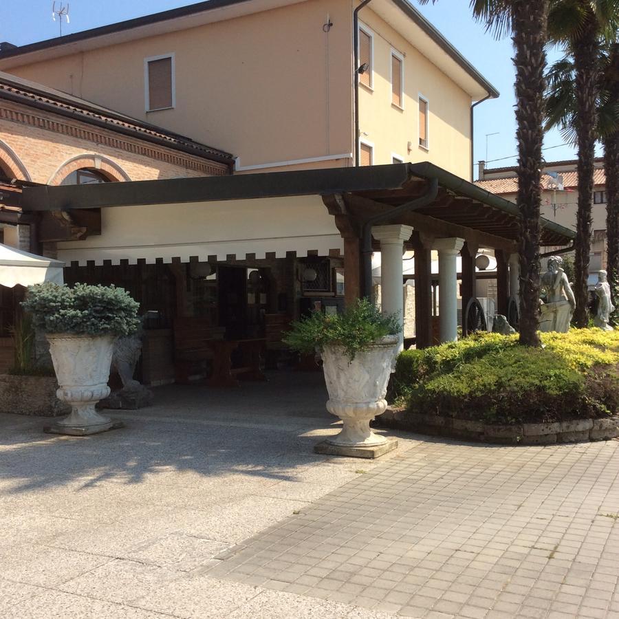 Villa del Conte Hotel Pizzeria Ristorante "Al Leone" מראה חיצוני תמונה
