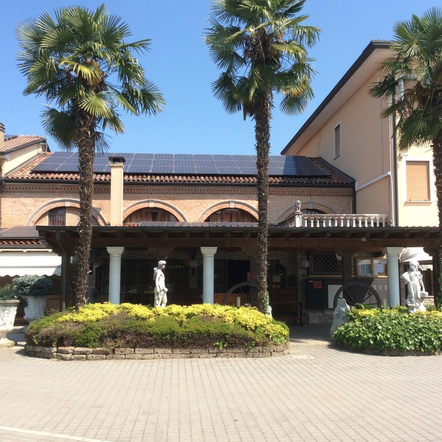 Villa del Conte Hotel Pizzeria Ristorante "Al Leone" מראה חיצוני תמונה