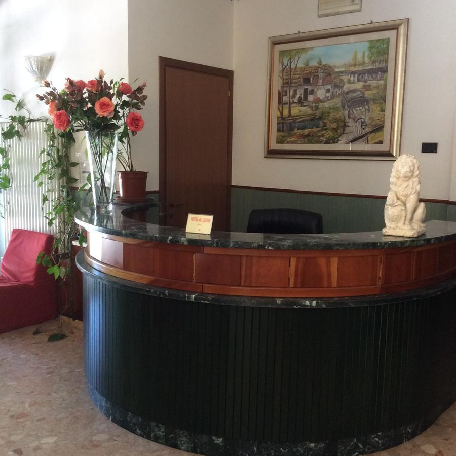 Villa del Conte Hotel Pizzeria Ristorante "Al Leone" מראה חיצוני תמונה